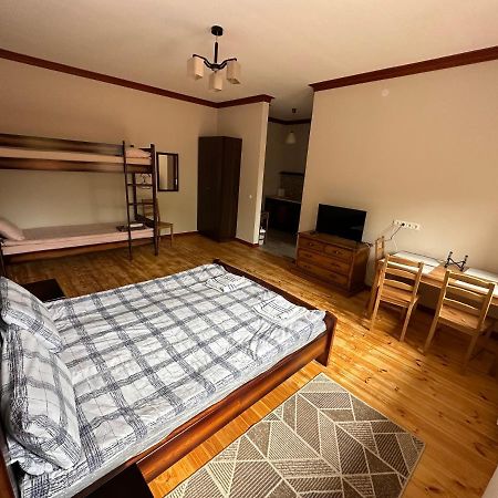 Bereg-Travel Hotell Eksteriør bilde